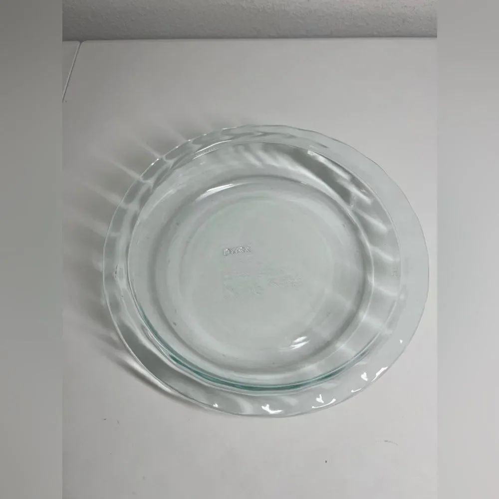 Pyrex 9.5  inch Pie Plate Dish Clear Glass - Enjoy Home Baked Pies